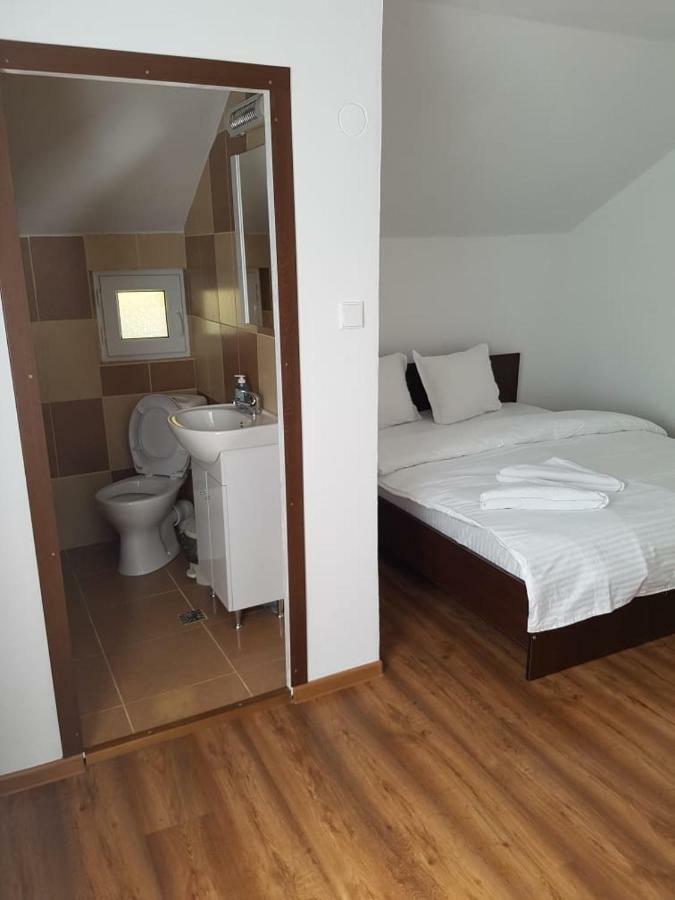 Hotel Cabana Merisor à Poiana Mărului Extérieur photo